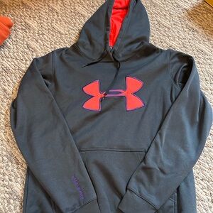 Women’s Under Armor sweatshirt